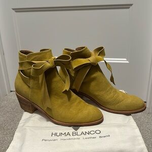 Anthropologie Huma Blanco Bowtie Booties
